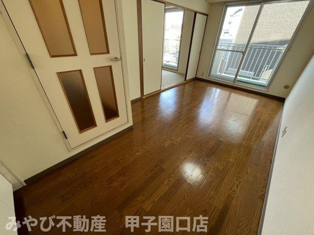 プティ・ソンムの内装