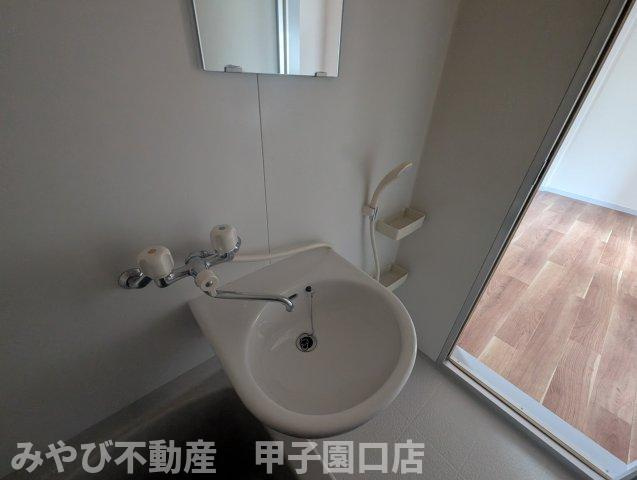 櫻井ビルの洗面所