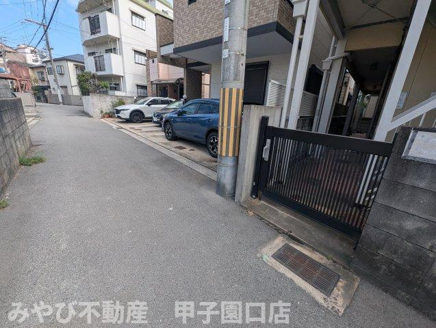 福徳荘のエントランス
