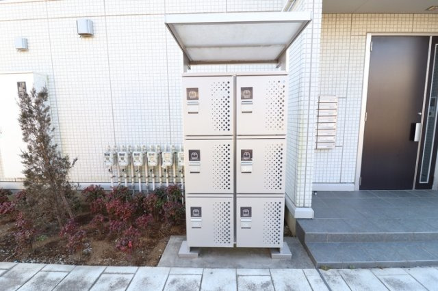 ルミウス　Ｂのその他共用部分|宅配BOX完備