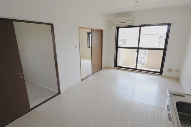 ファミリー香川の居間・リビング