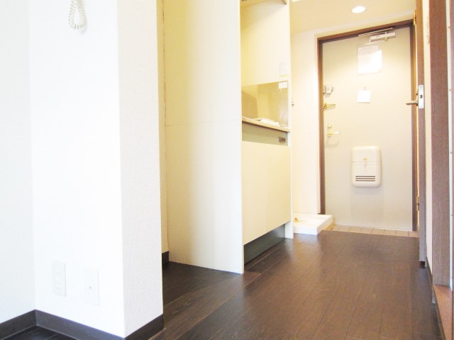 アーバンフォーレストの玄関|別号室参考写真です。