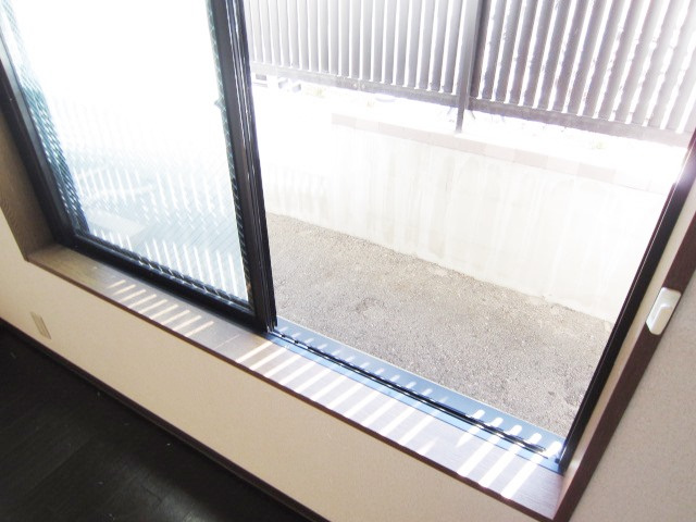 アーバンフォーレストのバルコニー|別号室参考写真です。