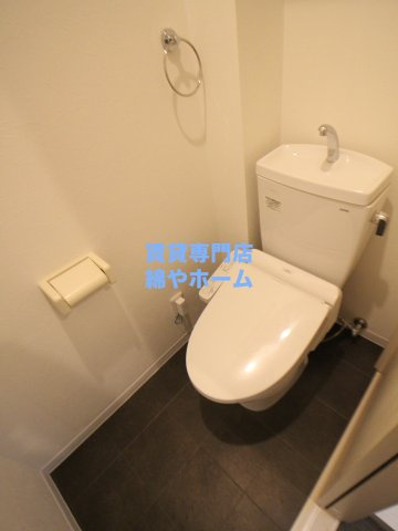 グランパシフィック長橋スクエアのトイレ|落ち着いた色調のトイレです