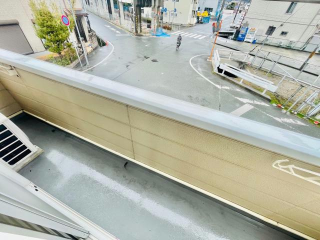 ハイネス花北のバルコニー