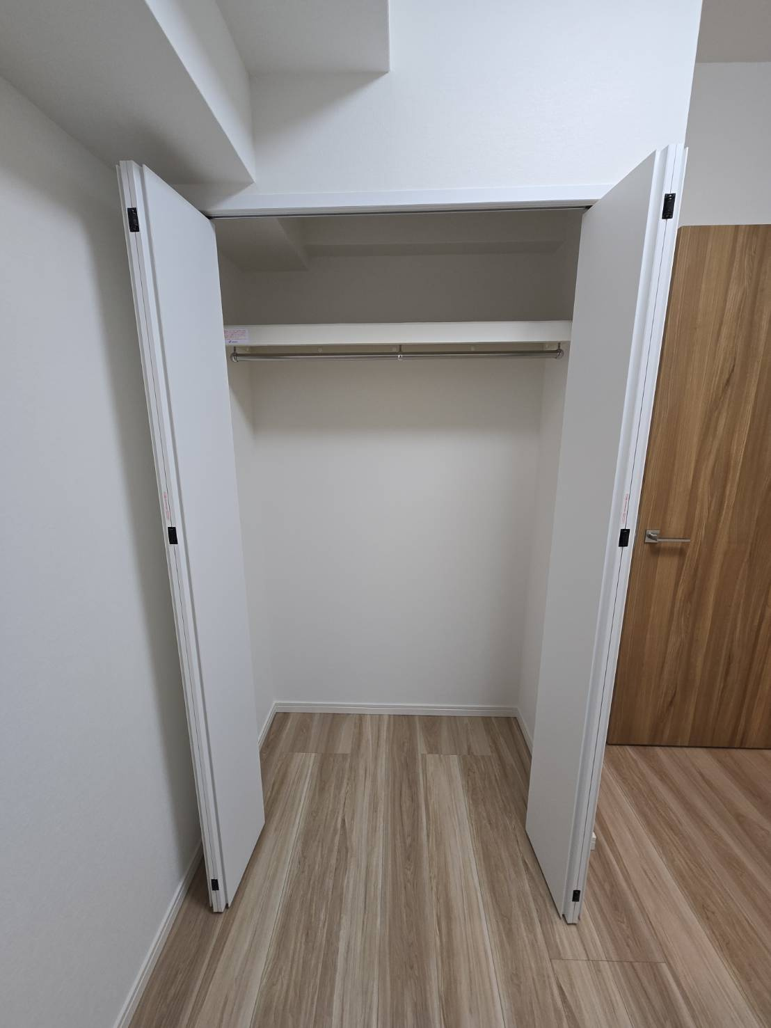 コスモ博多古門戸の収納|
天井まである収納♪長いものも収まりそうですよね！