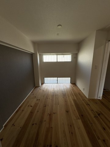 ニュー千早団地二棟の洋室|きれいな洋室です