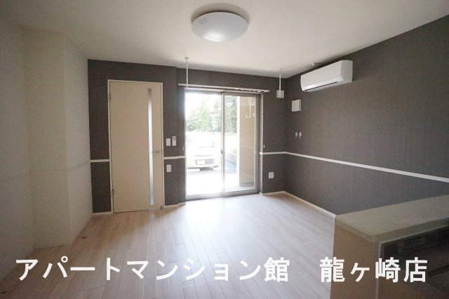 コンフォールの居間・リビング