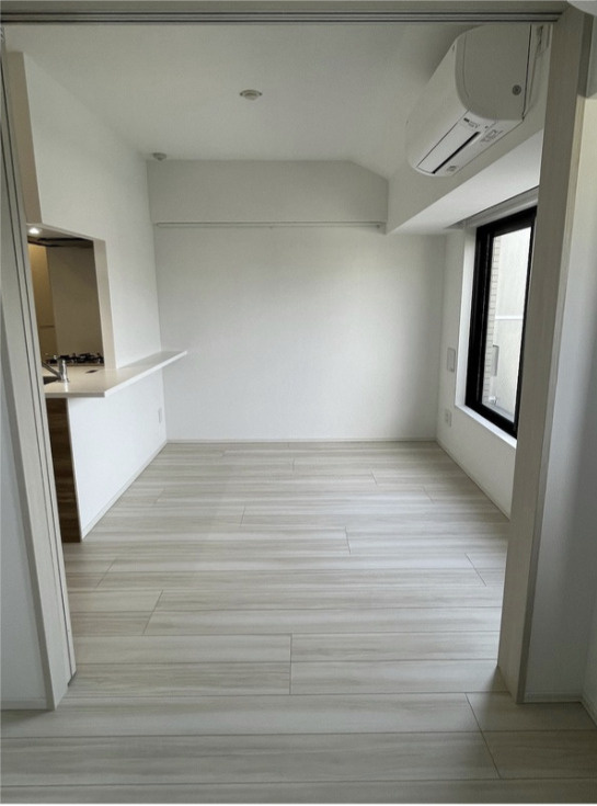 レガリス明大前の居間・リビング