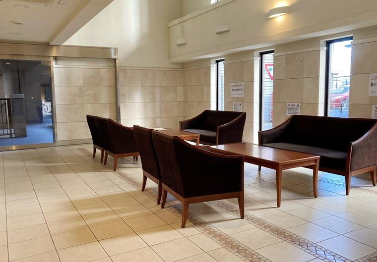 ナイスアーバンステイツ横濱新子安のロビー