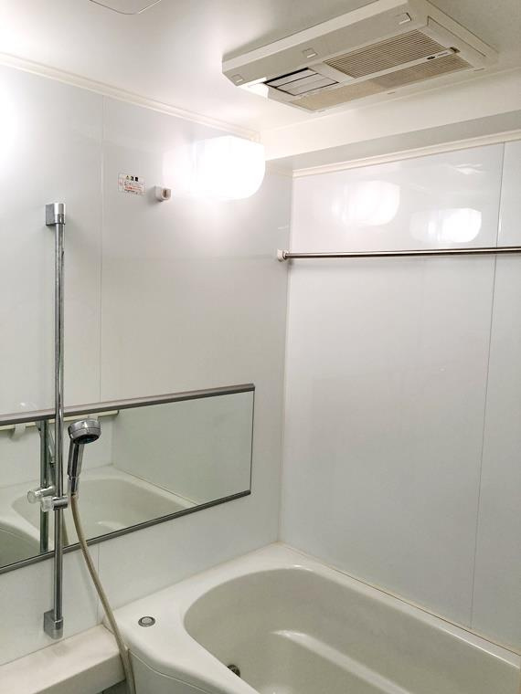 ナイスアーバンステイツ横濱新子安の浴室