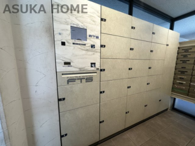 新山下ベイシティ６号棟のエントランス|綺麗に整備されたエントランス部分です♪