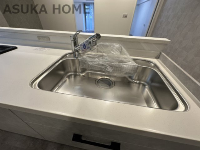 新山下ベイシティ６号棟のキッチン|耐火性や重いものにも頑丈で耐久性に優れているので長く安心して使えるシンクです♪