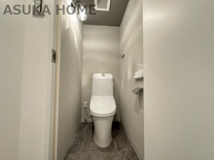 新山下ベイシティ６号棟のトイレ|清潔感のあるトイレです。