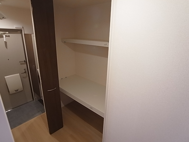 神戸市長田区雲雀ケ丘３丁目のアパート