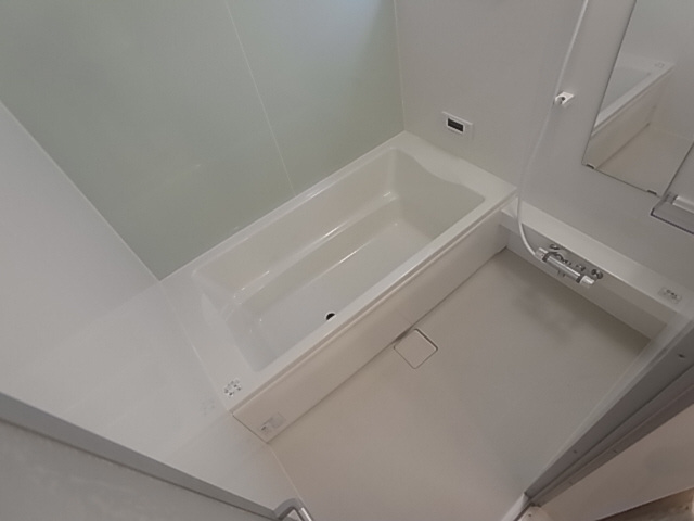 神戸市長田区雲雀ケ丘３丁目のアパートの浴室|追焚機能付１坪浴室