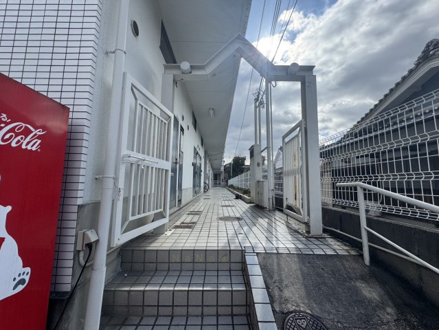 マンションフィールドナウのエントランス