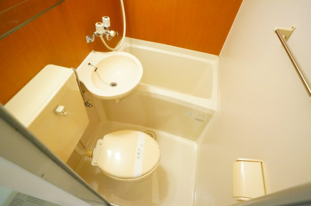 マンションフィールドナウの浴室