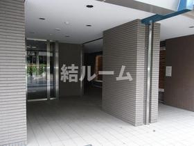 豊島区南池袋２丁目の賃貸マンションのエントランス