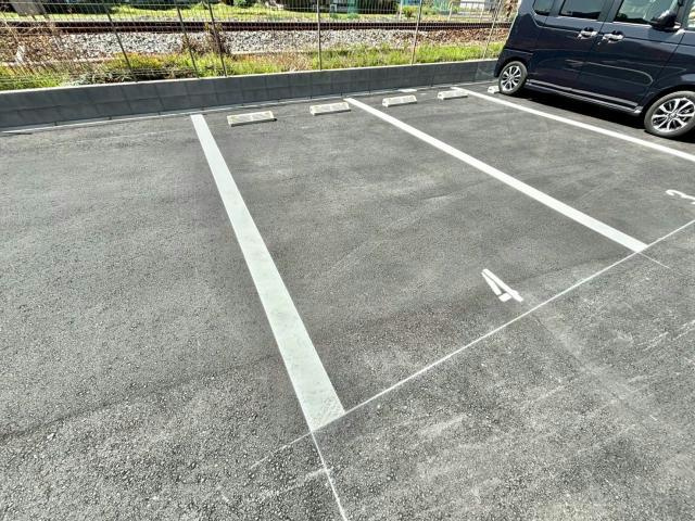 MISTRAL西延末Ⅱの駐車場