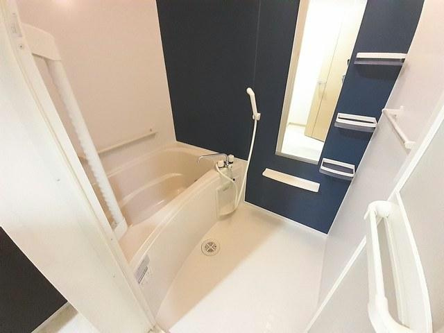 アクロポリス1の浴室