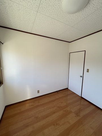 太田市本町御城通貸家の洋室