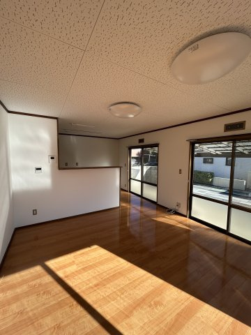 太田市本町御城通貸家の居間・リビング