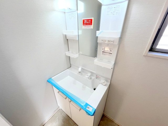 立川市一番町　リフォーム済み中古戸建の独立洗面台