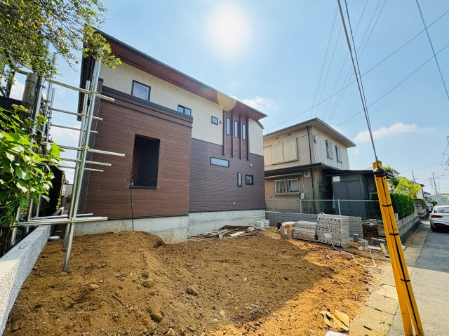 四街道市旭ケ丘2丁目2期の玄関|建築施工例