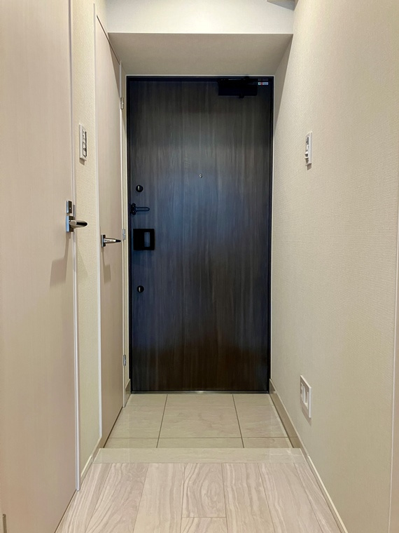 オープンンレジデンシア神楽坂プレイス　の玄関