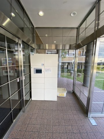 JGMヴェルデ門松駅前のエントランス|落ち着いたエントランスです