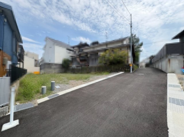 長岡京市長岡1丁目の前面道路含む現地写真|間口は広々約10.64ｍ！