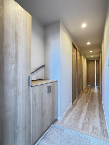 【玄関】 | サンリヤン博多南