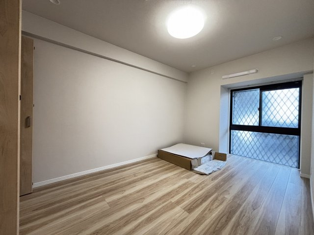 【洋室】 | サンリヤン博多南