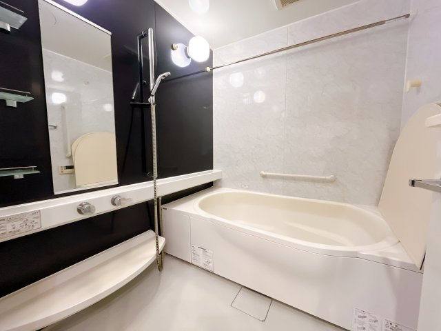 メゾンヴェール大高南の浴室