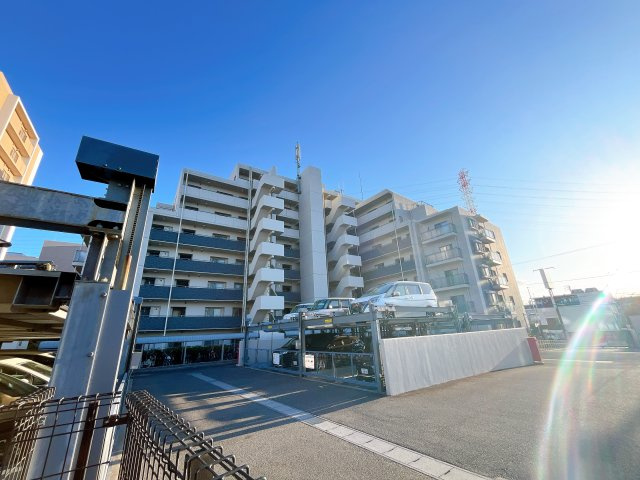 メゾンヴェール大高南の駐車場