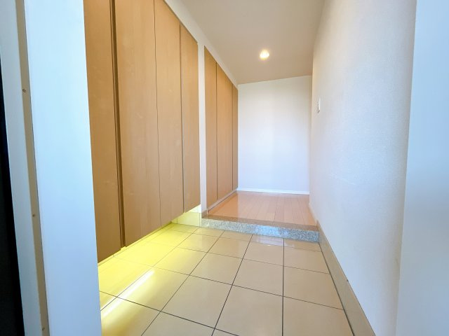 メゾンヴェール大高南の玄関