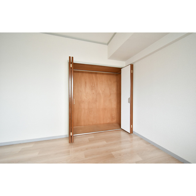 スクエアガーデン【キャッシュバック対象物件】の収納|収納豊富です