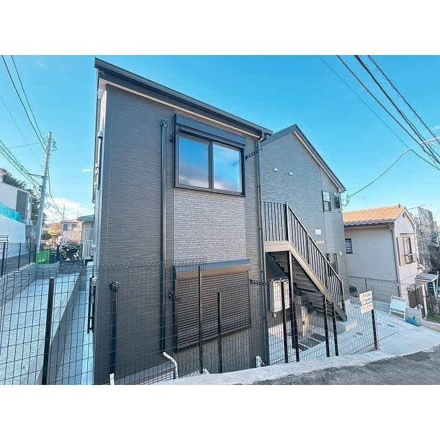 ラフィーネ三ッ沢南町のエントランス|綺麗なエントランス♪