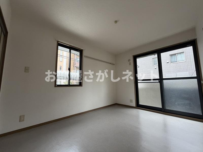 市川市相之川2丁目のアパートの内装