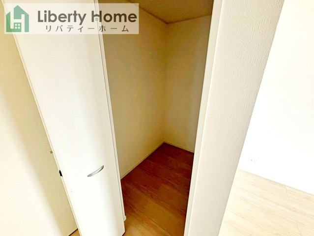 常総市本石下第12　新築戸建　5号棟の収納