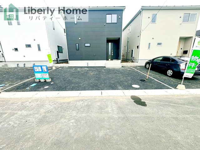 常総市本石下第12　新築戸建　5号棟の駐車場