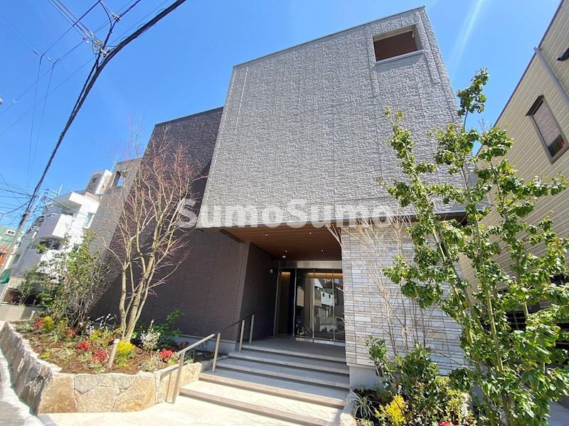 ポルトボヌール城西