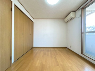 【洋室】 | 豊中市春日町3丁目貸家