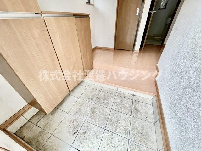 相生通2丁目貸家の玄関