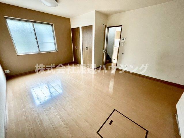 相生通2丁目貸家の居間・リビング