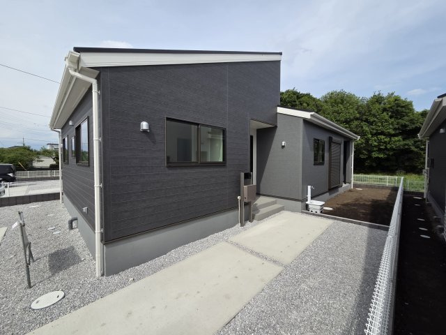 新築　太田市新田花香塚町第１　Livele Garden.S　2号棟