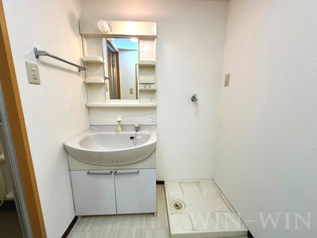 グランドゥールの独立洗面台