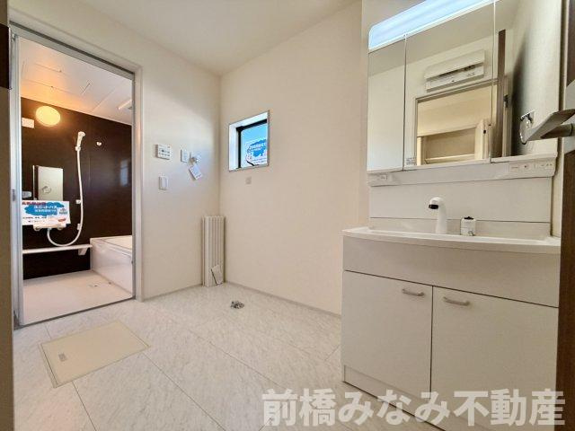 高崎市石原町第24　３号棟(全６棟)　リーブルガーデン　新築建売分譲の独立洗面台|独立洗面台、朝の身支度には欠かせません