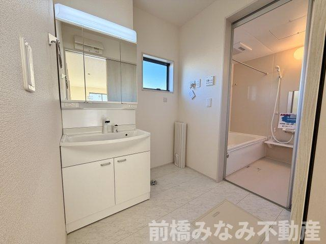 高崎市石原町第24　２号棟(全６棟)　リーブルガーデン　新築建売分譲の独立洗面台|独立洗面台、朝の身支度には欠かせません